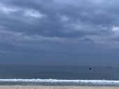 6：35 曇り☁️ 微弱南のオフショア　海面穏やかです。
